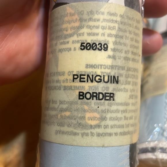 Vintage 2000s Penguin Children’s Bed Room Border - Picture 2 of 5